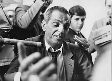 O técnico de futebol, militante comunista, jornalista e escritor João Saldanha, que faria cem anos nesta segunda-feira (3), em cena do documentário que leva seu nome, da BBC