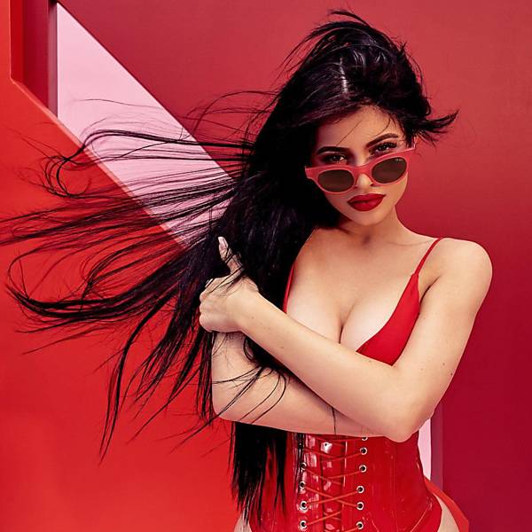 Kylie Jenner - Oficial