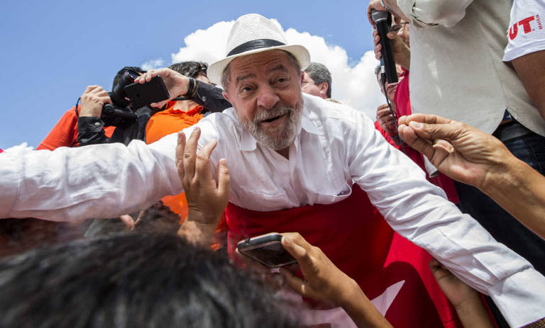 Bolsonaro ultrapassa Lula no DF, e petista chega a 60% em PE, aponta Datafolha