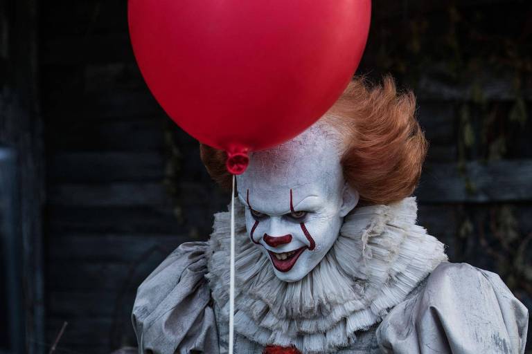 Ator Bill Skarsgrd  o palhao Pennywise em 'It - A Coisa