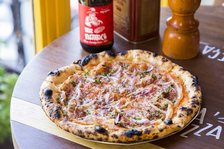 Bráz Elettrica faz festa para lançar pizza em parceria com A Casa do Porco