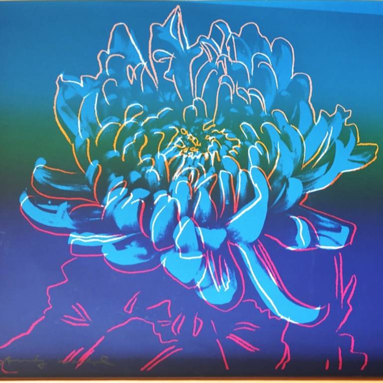 Obra 'Kiku Flowers FS II.30' de Andy Warhol da nova exposição na galeria Houssein Jarouche 