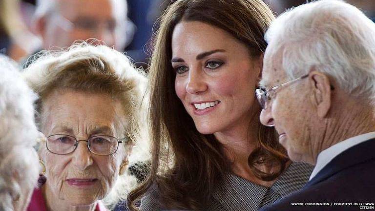 Jean e George Spear encontaram Kate Middleton, a duquesa de Cambridge, em 2011, no Canadá.