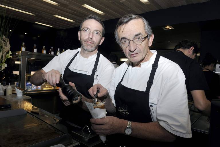 Os chefs franceses Sbastien Bras ( esq.) e Michel Bras, filho e pai, em 2014