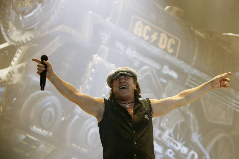 Colin Burgess, primeiro baterista do AC/DC, morre aos 77 anos