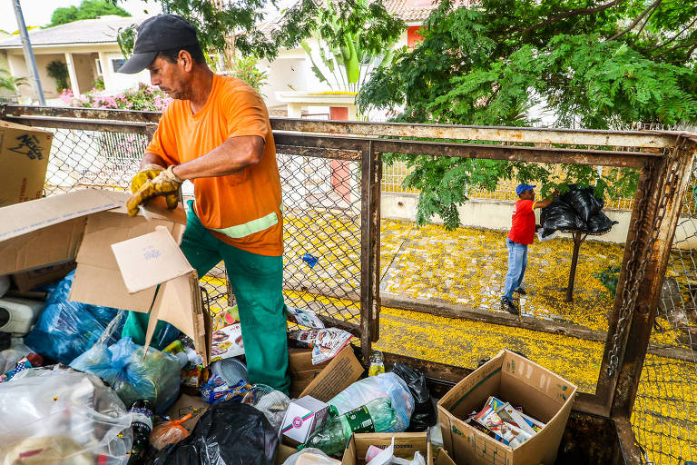 Tratamento do Lixo em Nova Esperana (PR)
