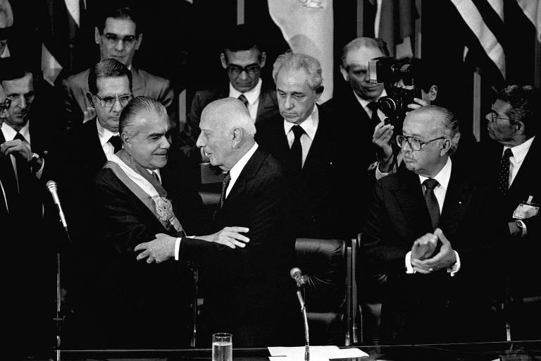 Filme '8 Presidentes e 1 Juramento' poderia ser mais crítico a Bolsonaro