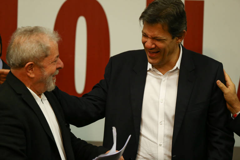 Lula e Fernando Haddad no Ato em Defesa das Universidades Públicas e Institutos Federais, em Brasília. 