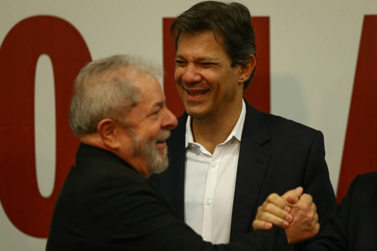 O ex presidente Lula e o ex-prefeito de SP Fernando Haddad durante Ato em Defesa das Universidades Públicas e Institutos Federais, em Brasília