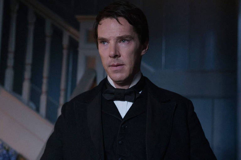 Benedict Cumberbatch como Thomas Edison em cena do filme 'The Current War