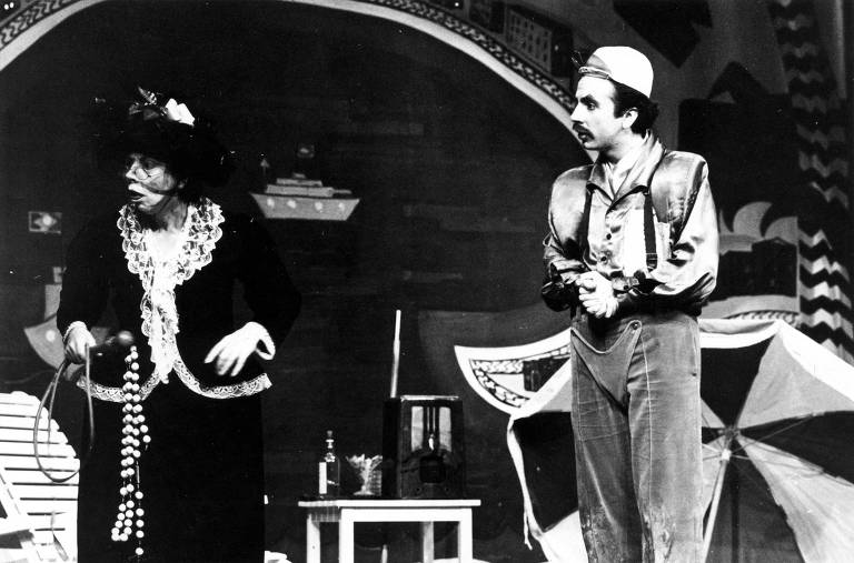 Dirce Migliaccio e Renato Borghi na montagem de 'O Rei da Vela' de 1967