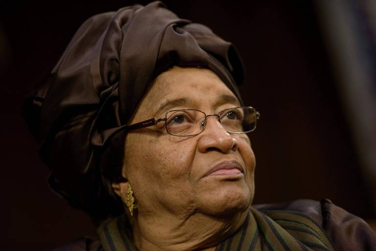 (FILES) This file photo taken on February 26, 2015 shows Liberian President Ellen Johnson Sirleaf waiting to deliver a speech on Capitol Hill in Washington, DC. Liberia's ruling party announced on October 29, 2017 a formal complaint against the electoral commission over the outcome of the October 10 presidential poll, days before a runoff involving its candidate, Vice-President. The statement also accused incumbent President Ellen Johnson Sirleaf, also of the Unity Party, of 