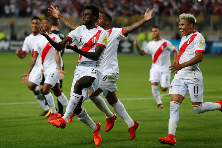 Resultado de imagem para Peru vence Nova Zelândia e volta à Copa após 36 anos