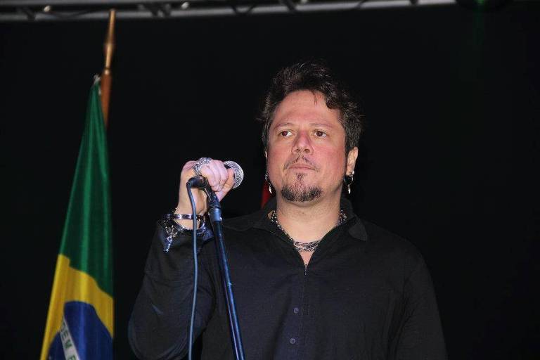 Ex-vocalista do Dominó Ricardo Bueno morre aos 40 anos em São Paulo 