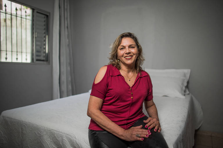 A diarista Francisca Irismar Diniz, 63, faz parte do grupo de 57% das mulheres idosas que moram sozinhas e acham isso bom ou ótimo