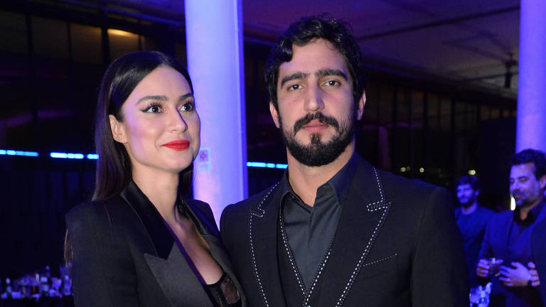 Thaila Ayala e Renato Góes participam do 7º Prêmio GQ Brasil Men Of The Year 2017