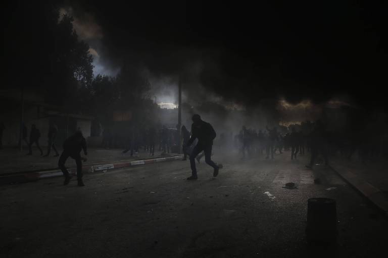 Protestos na Cisjordnia e na faixa de Gaza