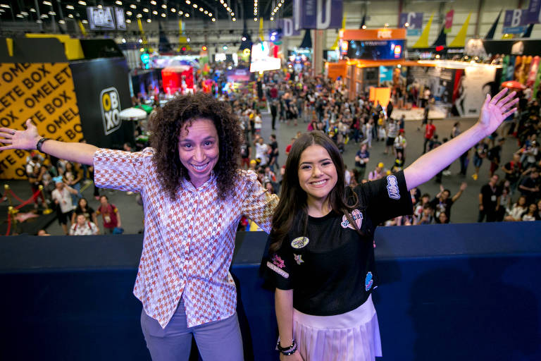 As atrizes Maisa e Thalita Carauta na Comic-Con em São Paulo