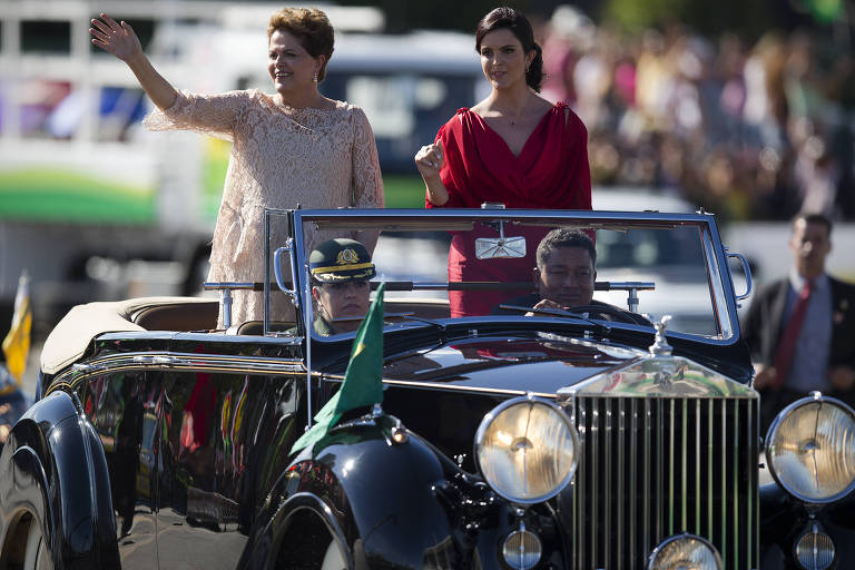 Presidente da República reeleita, Dilma Rousseff chega ao Palácio do Planalto com a filha Paula para cerimônia de posse do segundo mandato