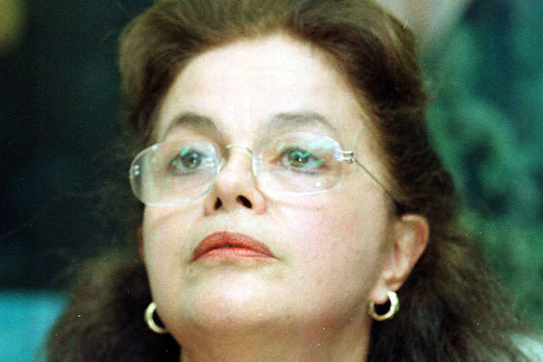 Dilma em 2000, quando deixou o PDT para se filiar ao PT, um ano após se separar de Carlos Araújo