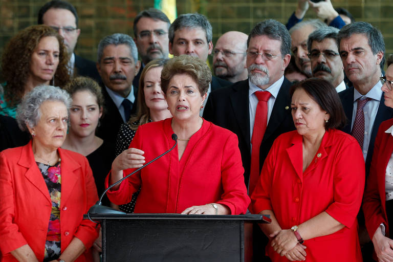 Afastada da presidência, Dilma Rousseff concede coletiva após o resultado da votação do impeachment no Senado, que decidiu pelo seu afastamento da presidência 