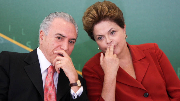O então vice Michel Temer e a presidente Dilma Rousseff no Palácio do Planalto durante cerimônia de posse do Ministro do Trabalho e Emprego, Brizola Neto