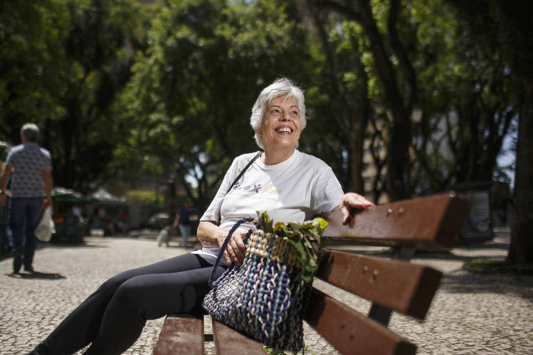Maria Em�lia Ten�rio, 69, moradora de Curitiba