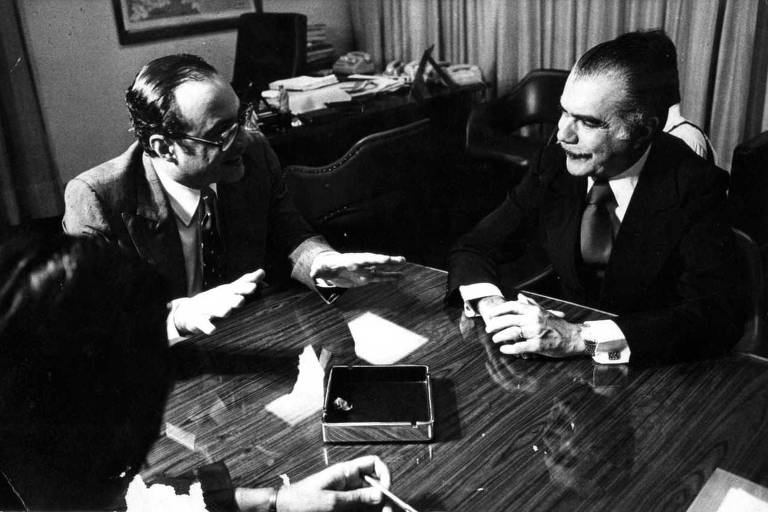 Paulo Maluf, então governador de SP, durante encontro com o senador José Sarney, em 1979