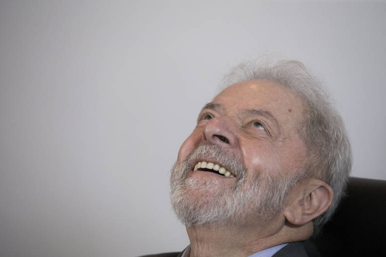 O ex-presidente Luiz Inácio Lula da Silva durante café da manha com jornalistas no Instituto Lula