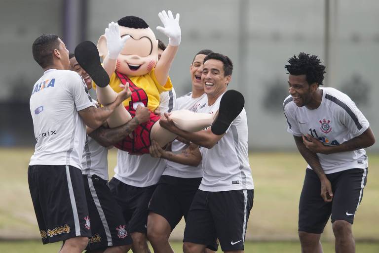 Turma da Mônica original visita escola em MG após versão humilde ter virado  meme na internet, Zona da Mata