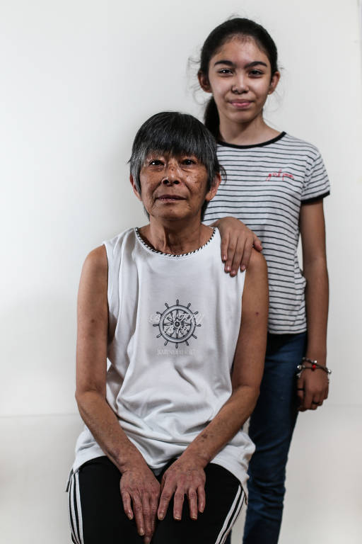 Ivete Hiroko Nakagawa, 60, e a neta Thais, 11