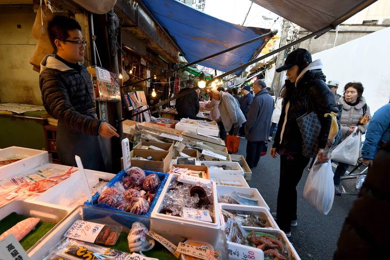 Fecha o lendário mercado de peixes Tsukiji, em Tóquio