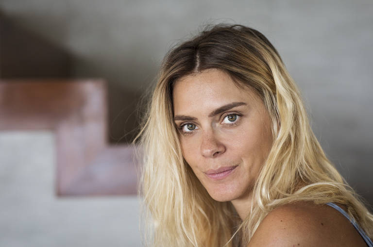 Retrato da atriz Carolina Dieckmann, 39, para entrevista exclusiva na coluna Mônica Bergamo, do jornal Folha de S.Paulo