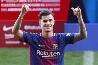 FC Barcelona present new signing Philippe Coutinho