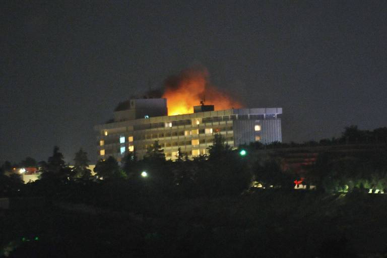 O hotel Intercontinental de Cabul durante ataque do Taleban em 2011 