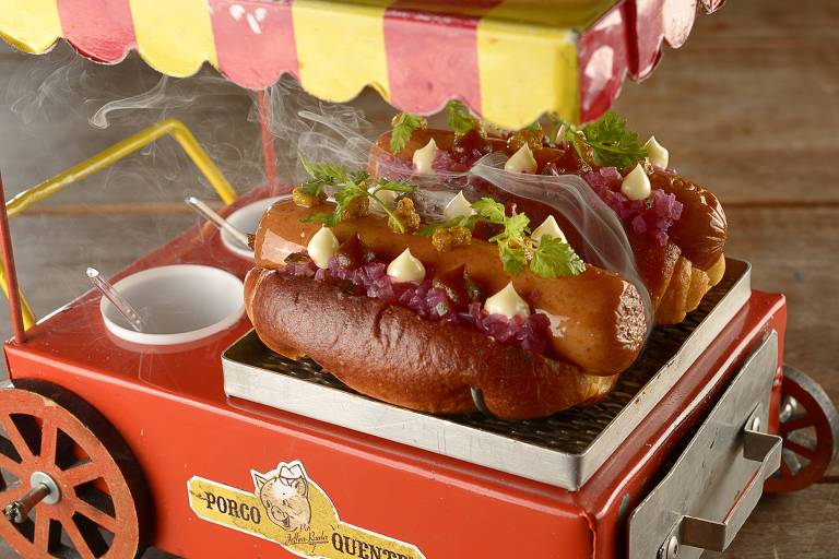 Dia do Cachorro-Quente: 5 casas especializadas em hot dog em SP