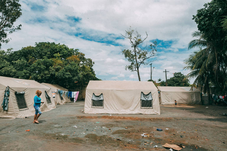 Abrigo para venezuelanos no bairro Tancredo Neves, na capital de Roraima