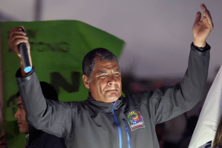O ex-presidente do Equador Rafael Correa faz campanha pelo 'Não' no referendo em Quito
