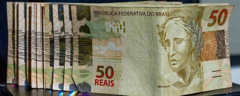 Notas de 50 reais 