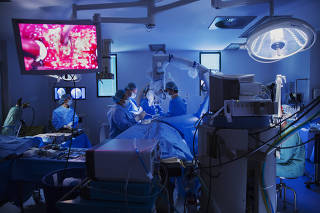 Cirurgia de coluna realizada no Hospital Israelita Albert Einstein