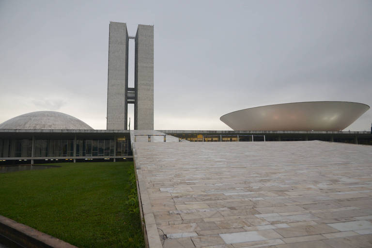 Fachada do Congresso Nacional, projeto de Oscar Niemeyer, em Brasília (DF)