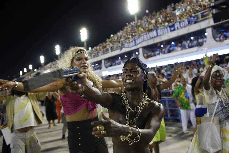 Desfile Da Beija Flor 11 06 2019 Cotidiano Fotografia Folha De