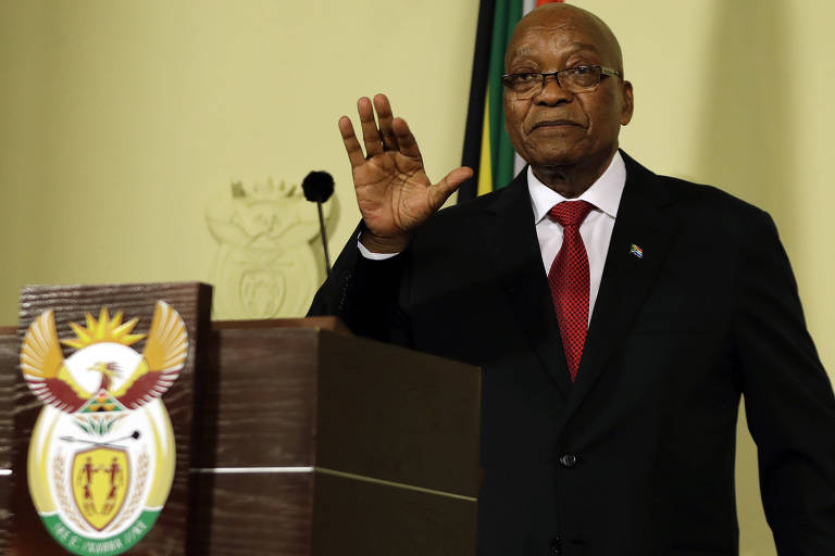 O presidente da África do Sul, Jacob Zuma, gesticula durante o discurso em rede nacional no qual apresentou sua renúncia