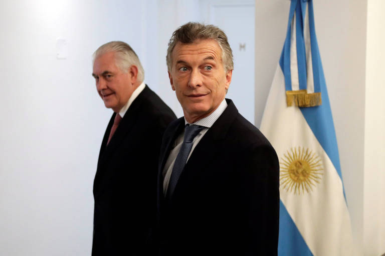 Macri recebe em Buenos Aires o secretário de Estado americano, Rex Tillerson (à esq.)