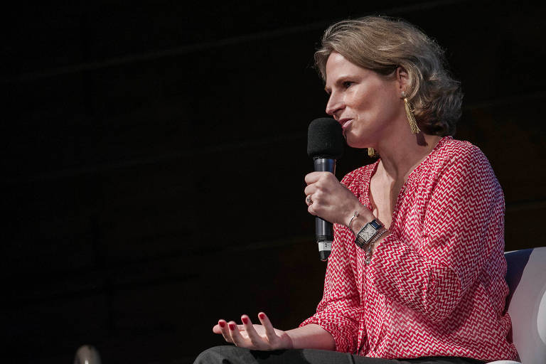 Stephanie Habrich, do "Joca", durante o 2 Encontro Folha de Jornalismo