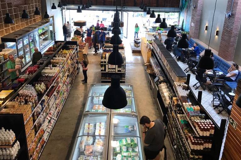 Mercado Aldeia, que conta com seção de grãos e farinhas, em Moema