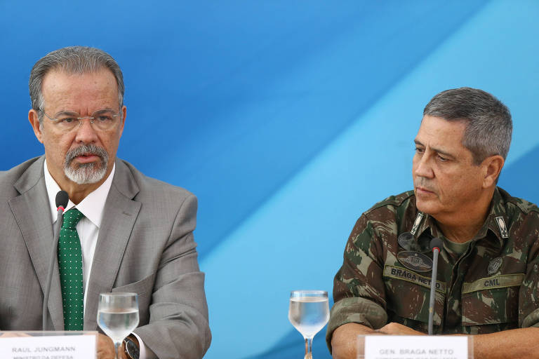 O ministro da Defesa Raul Jungmann e o interventor no Rio, general Walter Braga Netto