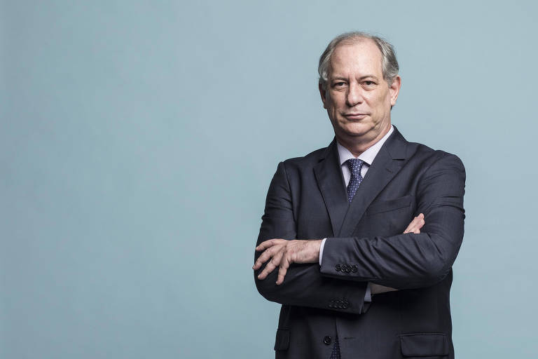 Para Ciro SP frauda ndice de homic dio e interven o no Rio