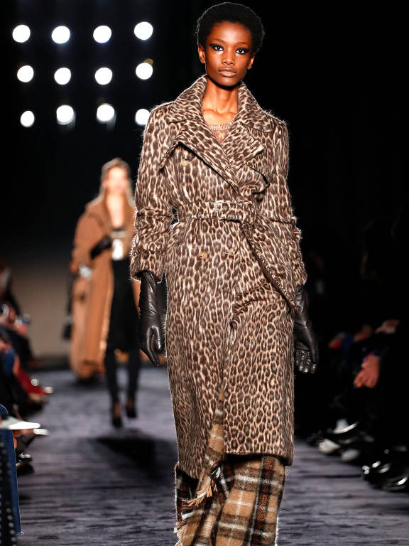 A model presents a creation from the Max Mara Autumn/Winter 2018 women collection during Milan Fashion Week in Milan