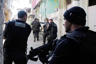 Operação policial na Cidade de Deus e na Comunidade do Karatê